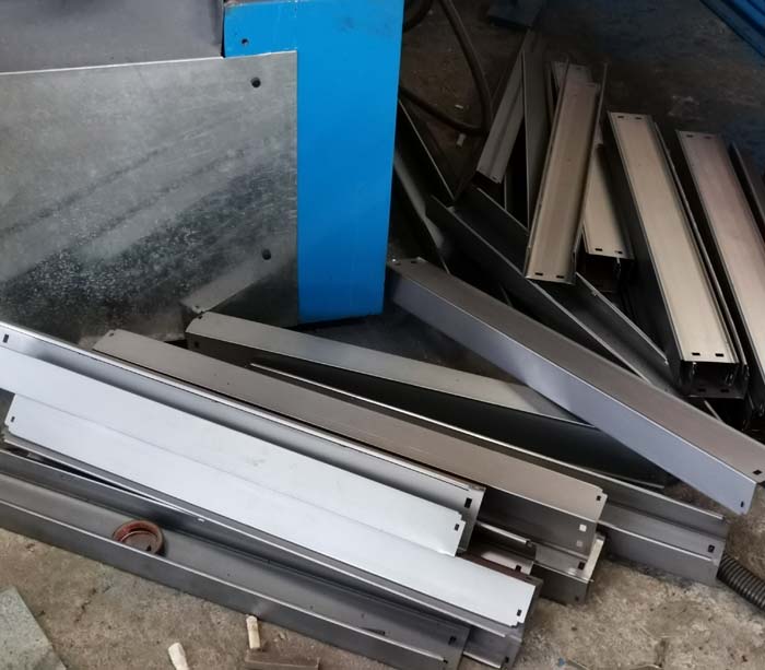 尺寸可调铜通道滚压成型机出口