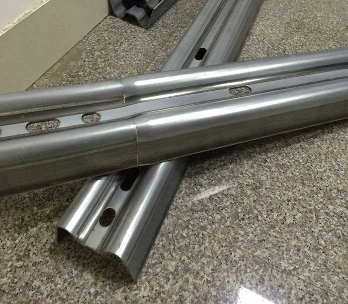 公路防护轨道成型机