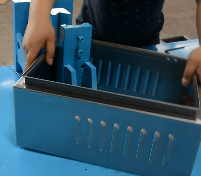 生产电子控制面板金属盒