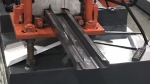 床架直立和机架梁成型机