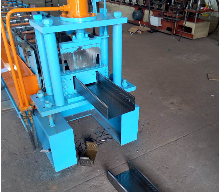 电缆桥架生产线