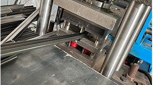 导出单机平方金属框架